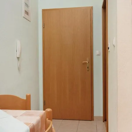 With Parking Space Slatine, Ciovo - 5999 アパート